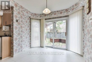 11 BERKELEY COURT Markham (Unionville) Ontario photo 7