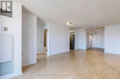 915 - 650 LAWRENCE AVENUE W Toronto (Englemount-Lawrence) Ontario photo 21