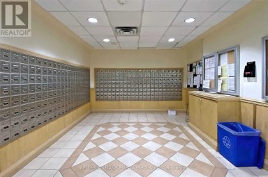 915 - 650 LAWRENCE AVENUE W Toronto (Englemount-Lawrence) Ontario photo 24