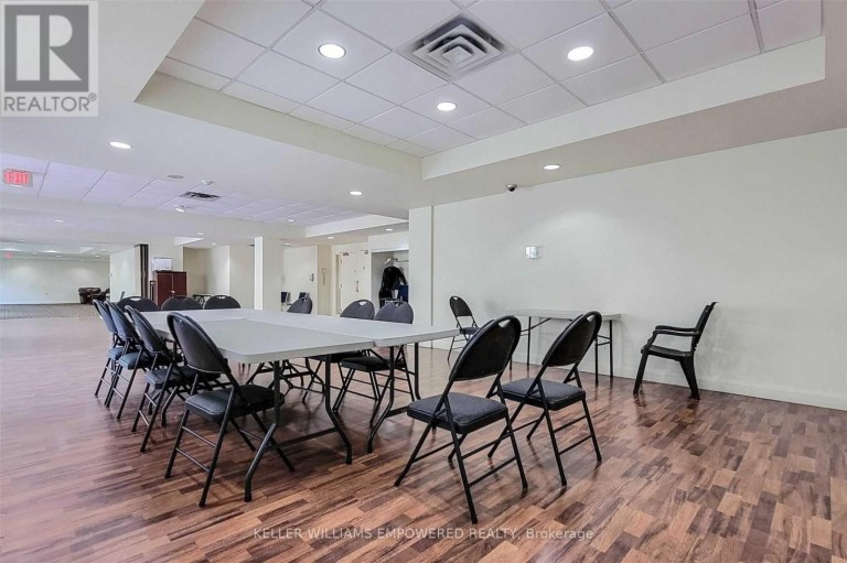 915 - 650 LAWRENCE AVENUE W, Toronto (Englemount-Lawrence), Ontario, M6A3E8