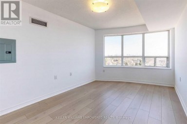 915 - 650 LAWRENCE AVENUE W Toronto (Englemount-Lawrence) Ontario photo 7