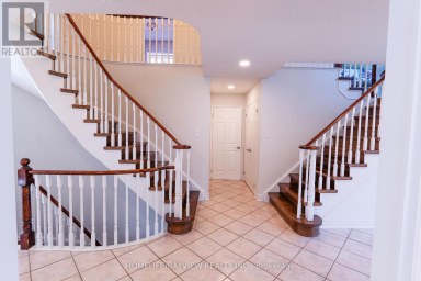 129 MCCLELLAN WAY Aurora (Aurora Highlands) Ontario photo 15