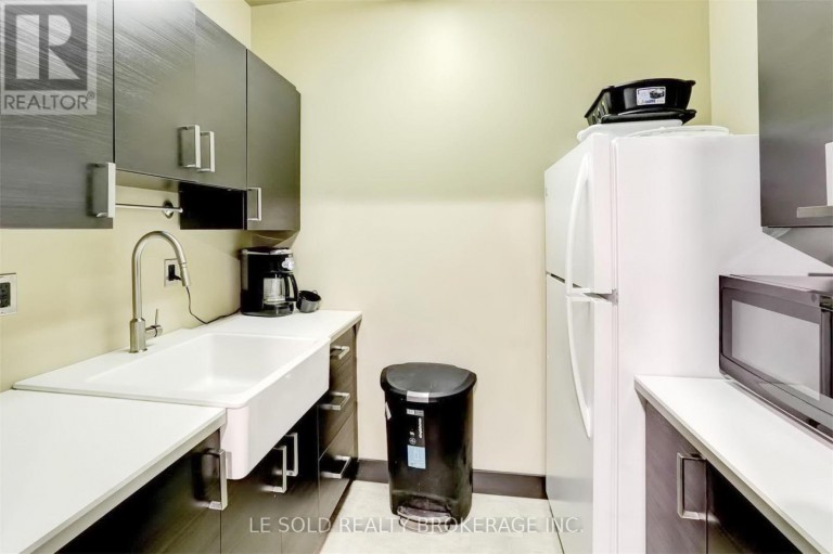 UNIT 4 - F - 117 RINGWOOD DRIVE, Whitchurch-Stouffville (Stouffville), Ontario, L4A8C1