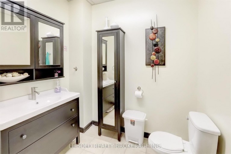 UNIT 4 - F - 117 RINGWOOD DRIVE, Whitchurch-Stouffville (Stouffville), Ontario, L4A8C1