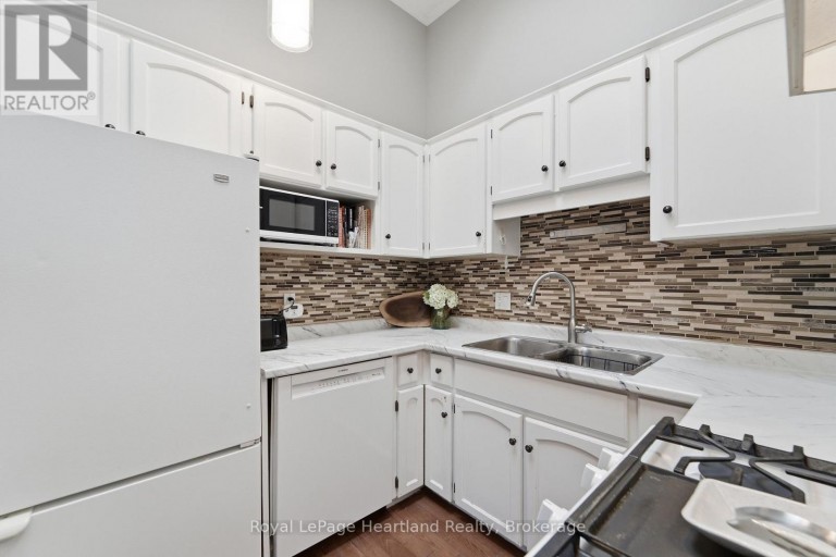 54 COLEMAN STREET, Huron East (Seaforth), Ontario, N0M1L0