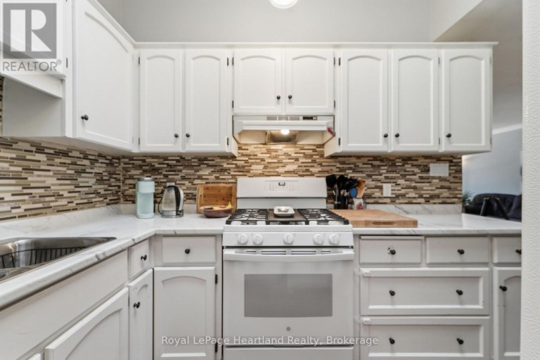 54 COLEMAN STREET, Huron East (Seaforth), Ontario, N0M1L0