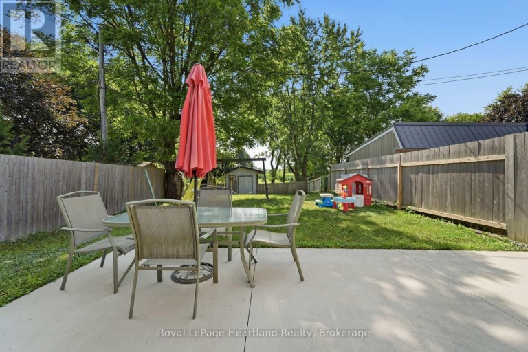 54 COLEMAN STREET, Huron East (Seaforth), Ontario, N0M1L0
