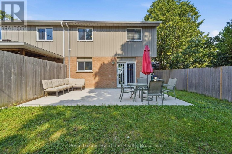 54 COLEMAN STREET, Huron East (Seaforth), Ontario, N0M1L0