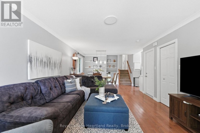 54 COLEMAN STREET, Huron East (Seaforth), Ontario, N0M1L0