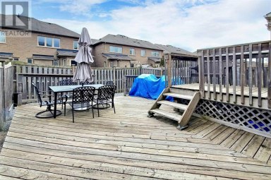 41 THISTLE AVENUE Richmond Hill (Jefferson) Ontario photo 17
