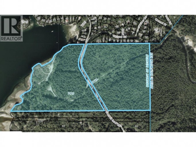 7425 SECHELT INLET ROAD, Sechelt, British Columbia, V7Z0C7 (ID C8080937)