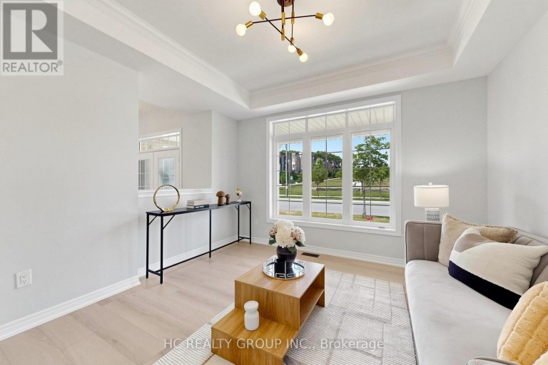 2 APPLE GROVE COURT, Vaughan (Patterson), Ontario, L6A4C2