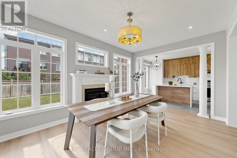 2 APPLE GROVE COURT, Vaughan (Patterson), Ontario, L6A4C2