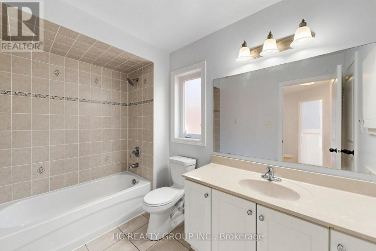 2 APPLE GROVE COURT, Vaughan (Patterson), Ontario, L6A4C2