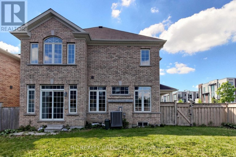 2 APPLE GROVE COURT, Vaughan (Patterson), Ontario, L6A4C2