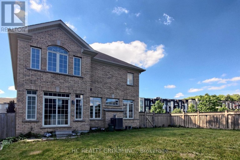 2 APPLE GROVE COURT, Vaughan (Patterson), Ontario, L6A4C2