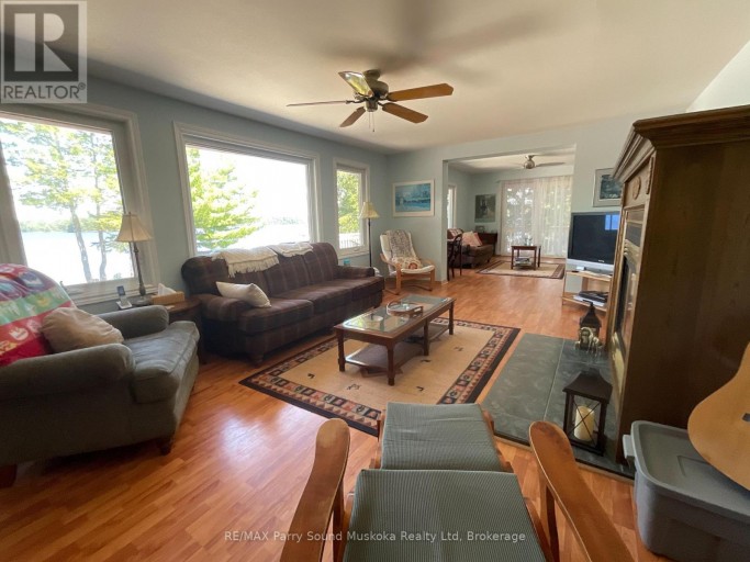 216 LONE TREE ROAD, Parry Sound Remote Area (Hardy), Ontario, P0H1S0