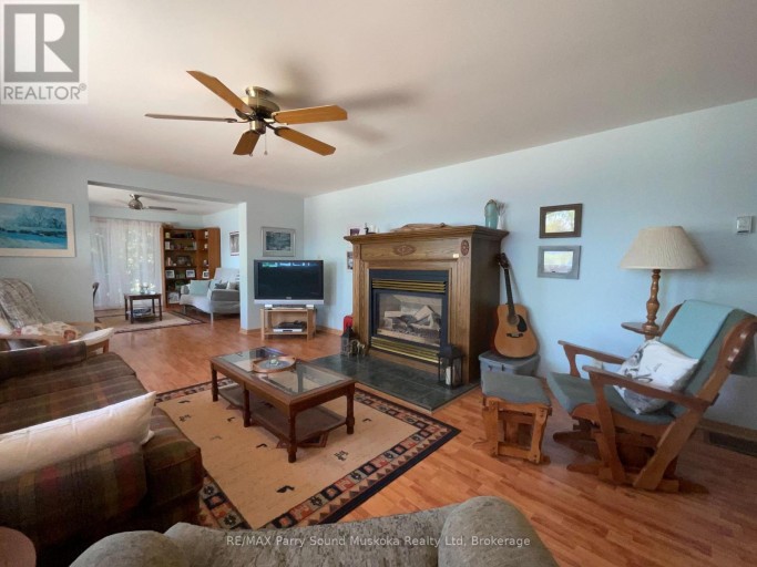 216 LONE TREE ROAD, Parry Sound Remote Area (Hardy), Ontario, P0H1S0