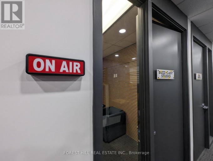 200-17 - 350 BURNHAMTHORPE ROAD W, Mississauga (City Centre), Ontario, L5B3J1