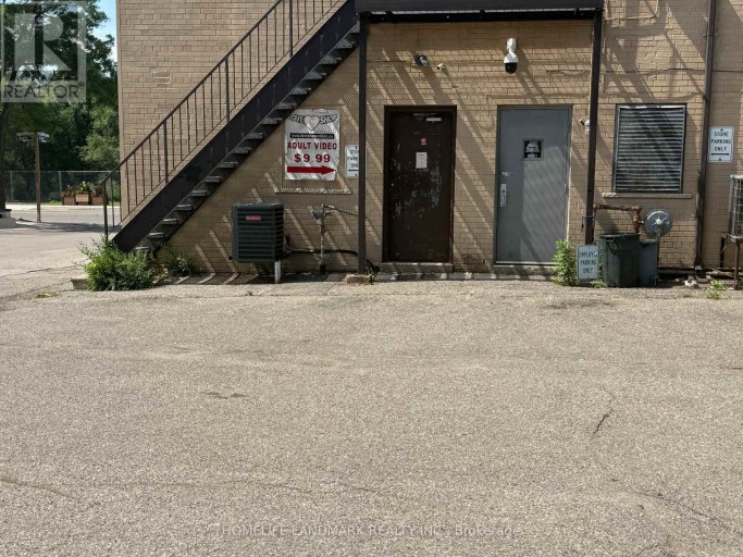 141 QUEEN STREET S, Mississauga (Streetsville), Ontario, L5M1K9