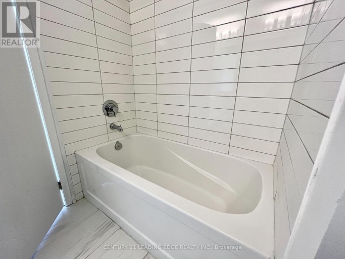 137 - 11 ALMOND BLOSSOM MEWS, Vaughan (Vaughan Corporate Centre), Ontario, L4K5Z8