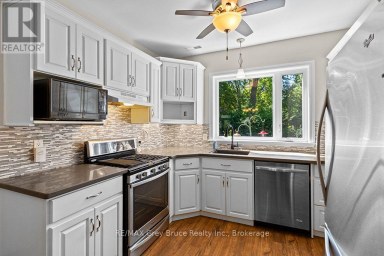 441 FRANK STREET South Bruce Peninsula Ontario photo 2