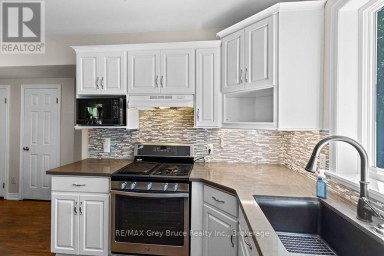 441 FRANK STREET South Bruce Peninsula Ontario photo 3