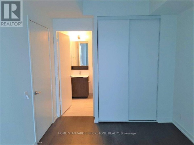 4802 - 5 BUTTERMILL AVENUE, Vaughan (Vaughan Corporate Centre), Ontario, L4K0J5