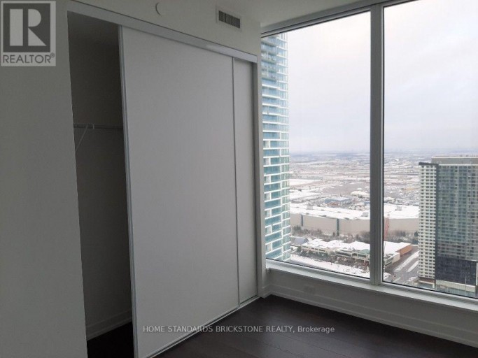 4802 - 5 BUTTERMILL AVENUE, Vaughan (Vaughan Corporate Centre), Ontario, L4K0J5