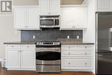 18 - 518 BLUE JAY DRIVE London North (North B) Ontario photo 10