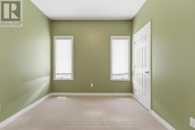 18 - 518 BLUE JAY DRIVE London North (North B) Ontario photo 19