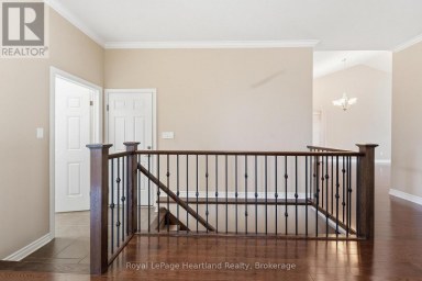18 - 518 BLUE JAY DRIVE London North (North B) Ontario photo 27