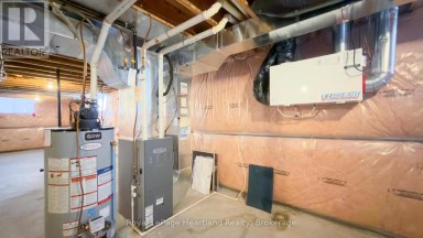 18 - 518 BLUE JAY DRIVE London North (North B) Ontario photo 33