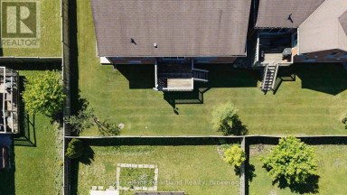 18 - 518 BLUE JAY DRIVE London North (North B) Ontario photo 38