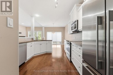18 - 518 BLUE JAY DRIVE London North (North B) Ontario photo 8