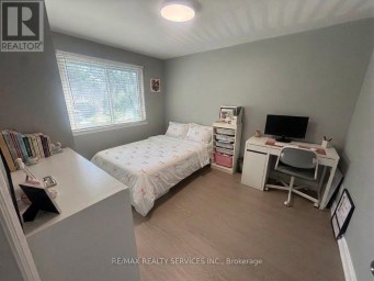 34 WATSON CRESCENT Brampton (Brampton East) Ontario photo 11