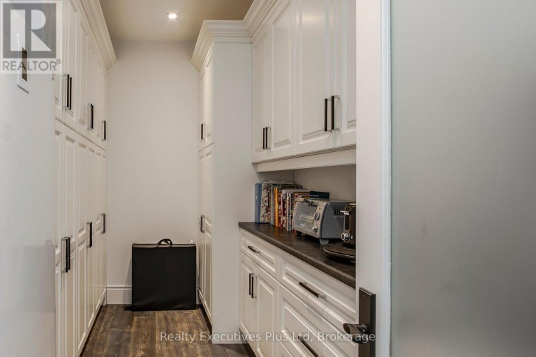 27 KINGFISHER CRESCENT, Tiny, Ontario, L0L2J0