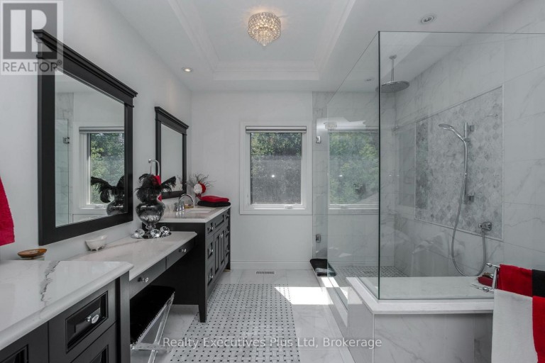 27 KINGFISHER CRESCENT, Tiny, Ontario, L0L2J0