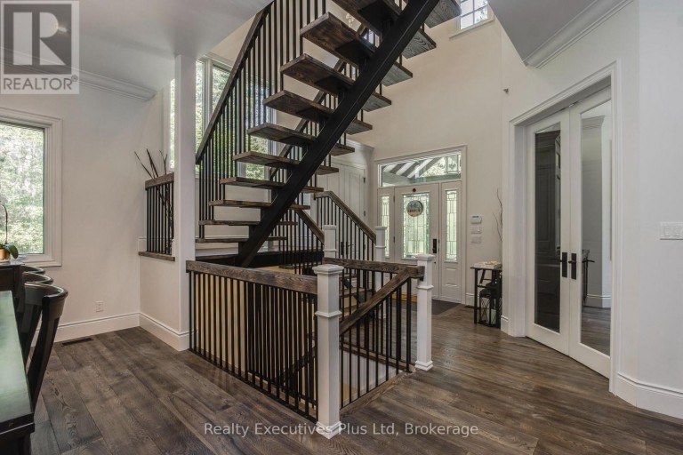 27 KINGFISHER CRESCENT, Tiny, Ontario, L0L2J0