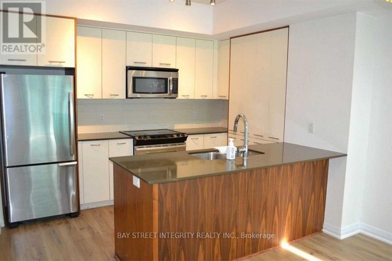 60 - 27 VALHALLA INN ROAD, Toronto (Islington-City Centre West), Ontario, M9B0B3