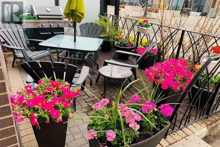 60 - 27 VALHALLA INN ROAD, Toronto (Islington-City Centre West), Ontario, M9B0B3