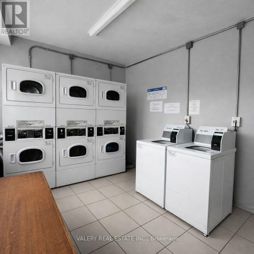 107 - 42 THORNCLIFFE PARK DRIVE, Toronto (Thorncliffe Park), Ontario, M4H1K1