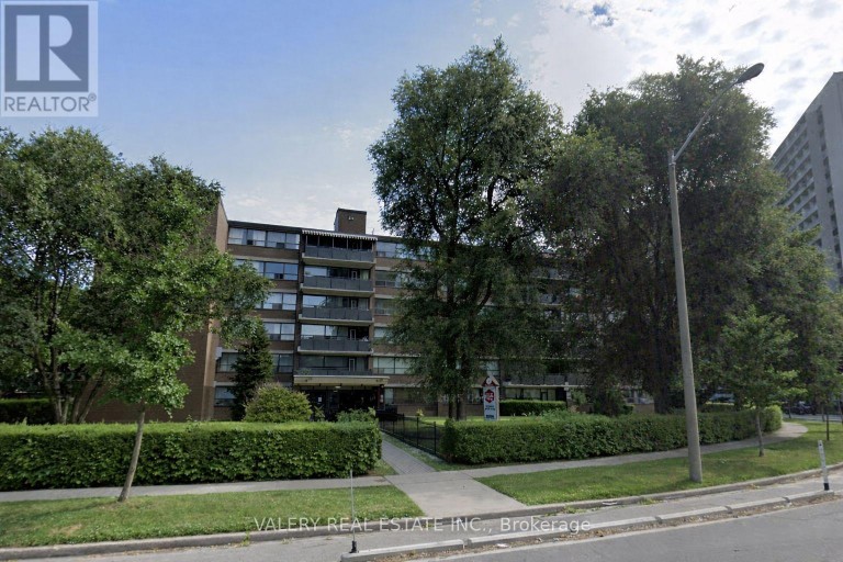 501 - 42 THORNCLIFFE PARK DRIVE, Toronto (Thorncliffe Park), Ontario, M4H1K1