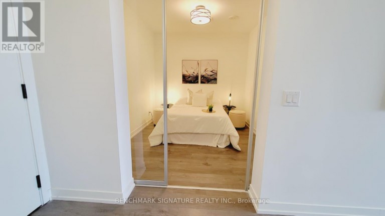 LPH 18 - 270 DUFFERIN STREET, Toronto (South Parkdale), Ontario, M6K0H8