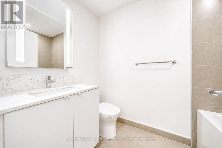 LPH 18 - 270 DUFFERIN STREET, Toronto (South Parkdale), Ontario, M6K0H8
