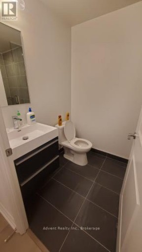 702 - 8 ROUGE VALLEY DRIVE W, Markham (Unionville), Ontario, L6G0G8