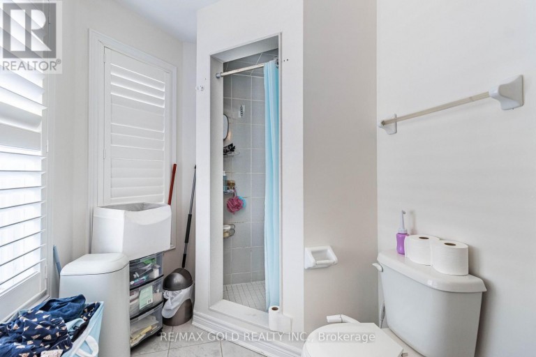 110 BANBRIDGE CRESCENT, Brampton (Credit Valley), Ontario, L6X5M2