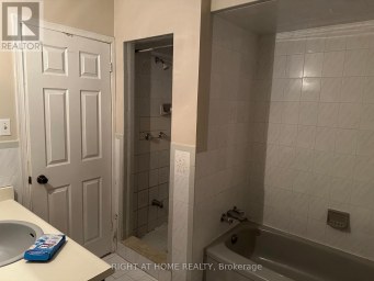 58 PARK STREET Toronto (Birchcliffe-Cliffside) Ontario photo 12
