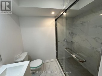 196 COLESBROOK ROAD Richmond Hill (Westbrook) Ontario photo 6