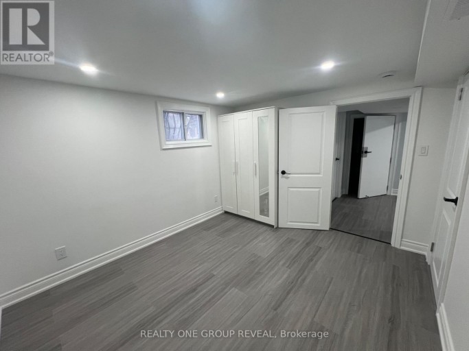 BASEMENT - 75 REGATTA CRESCENT, Toronto (Newtonbrook West), Ontario, M2R2X7